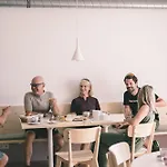 Hostel Karlingerhaus *