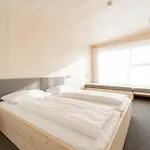 Hostel Karlingerhaus *