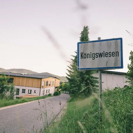 Hostel Karlingerhaus Konigswiesen