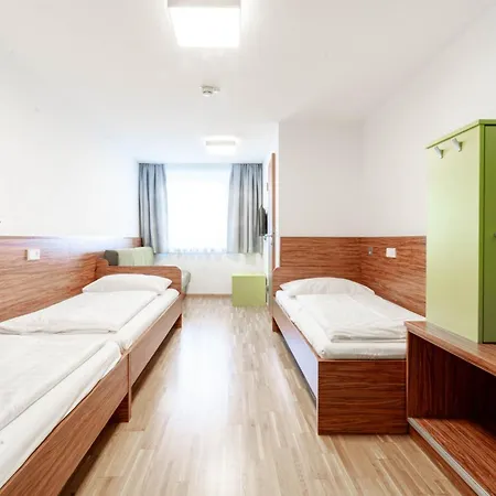 Hostel Karlingerhaus Konigswiesen