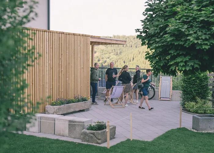 Hostel Karlingerhaus *