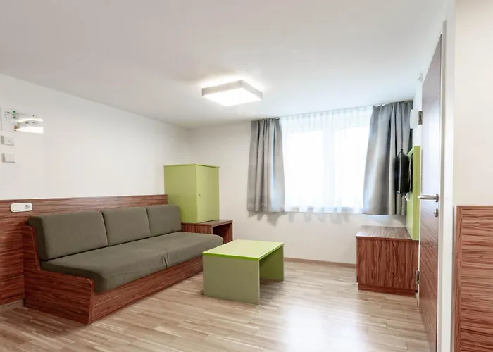 Karlingerhaus Hostel