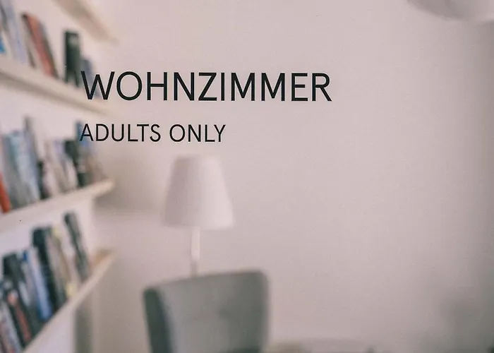 Karlingerhaus אכסניה *