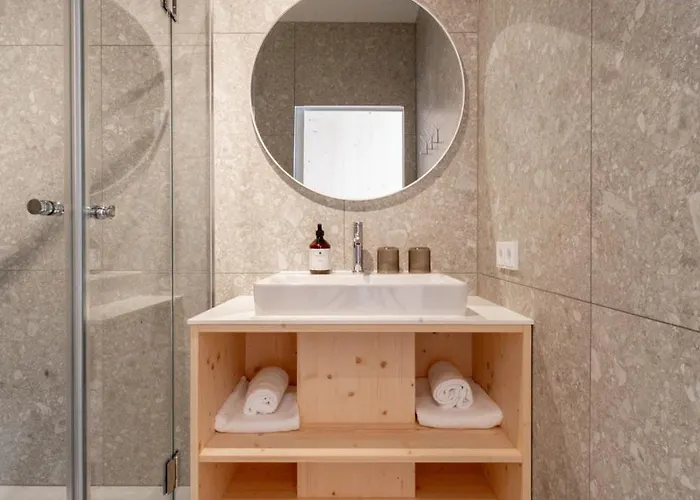 Karlingerhaus אכסניה *